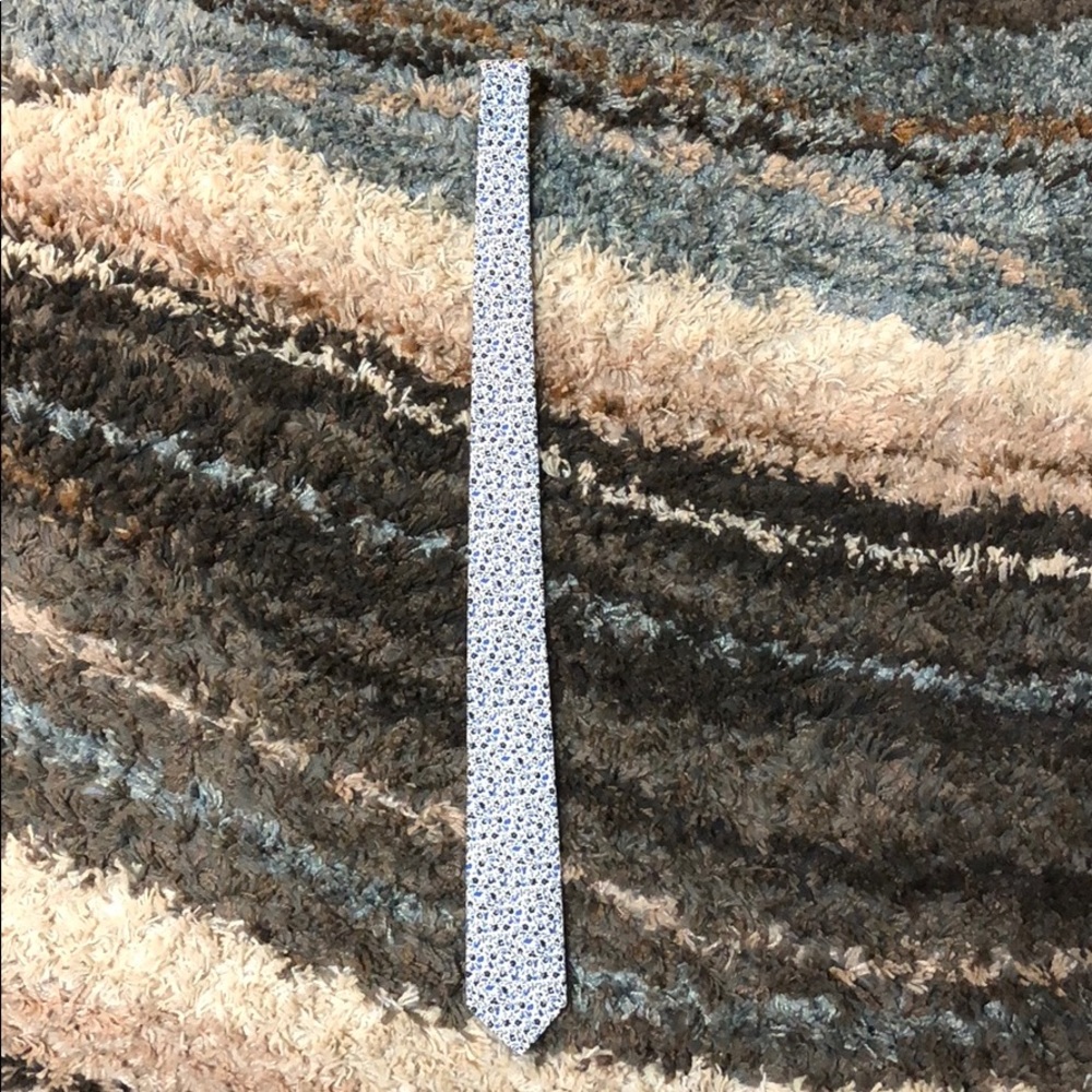 Floral Pattern Tie
